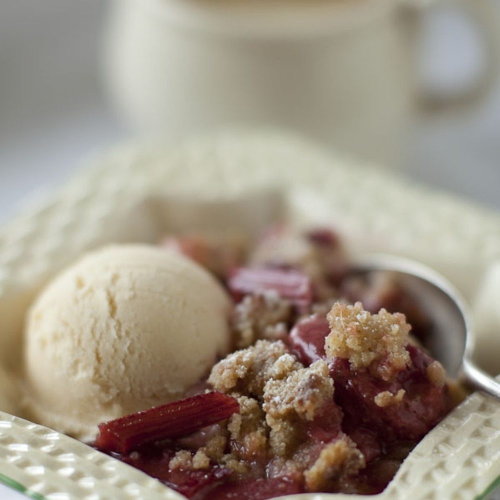 Rhubarb & Strawberry Crumble — Belinda Jeffery